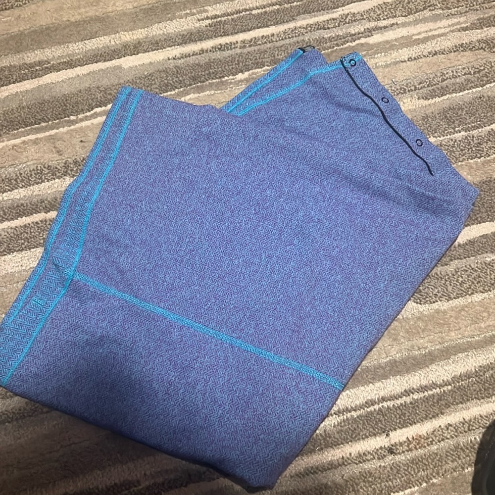 Lululemon scarf
